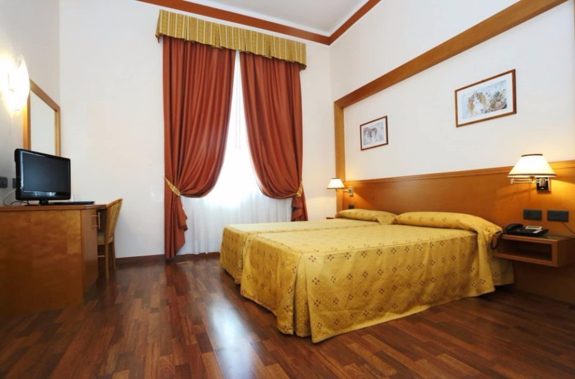 Hotel Estense โมดินา ภายนอก รูปภาพ
